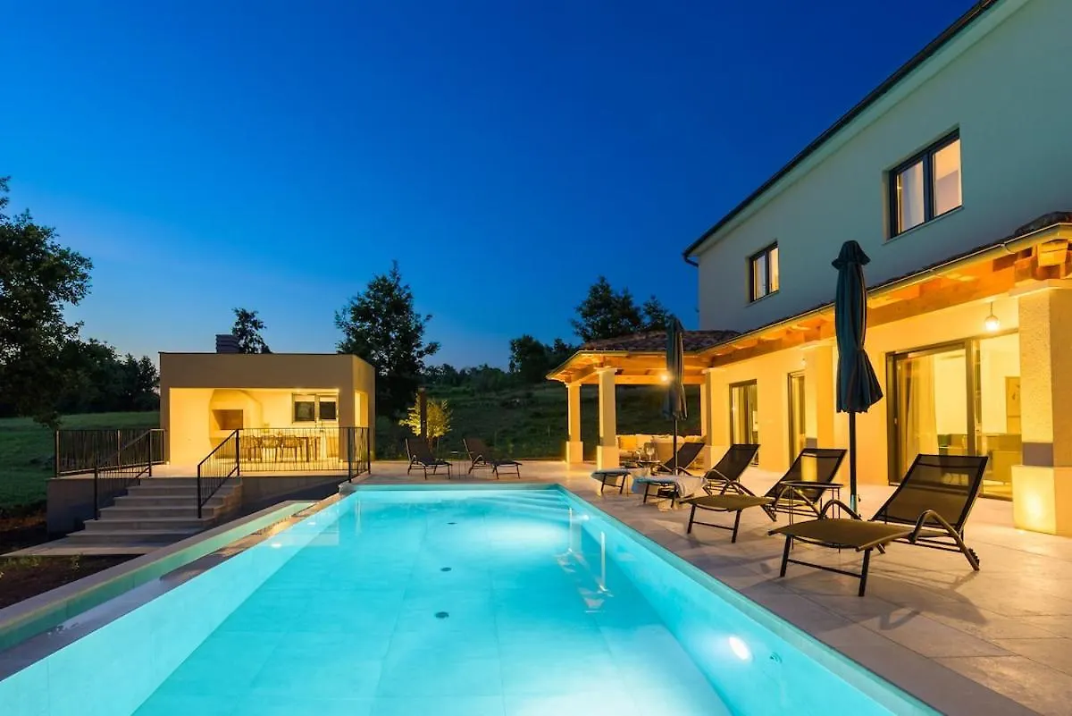 Villa Arboreta By Istrialux Cere 0*,